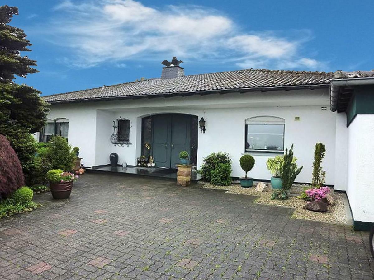 Bed And Breakfast Am Hoehenweg Warstein Eksteriør billede